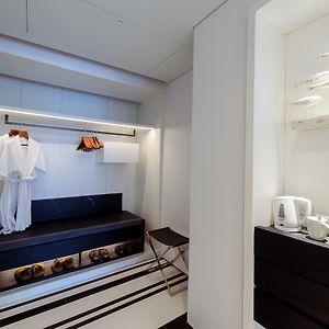 Pool Suite